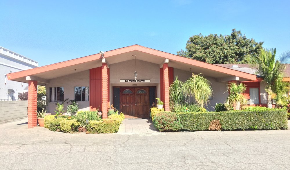 LA VERNE MANOR