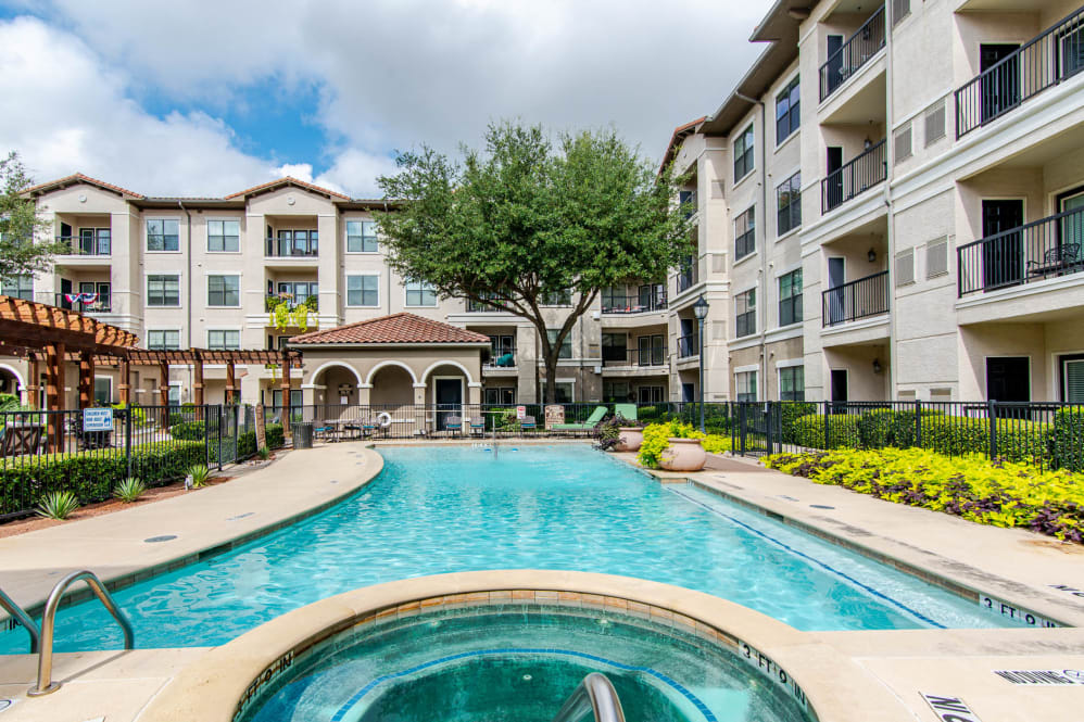 Conservatory At Plano - Independent Senior Living photo 2