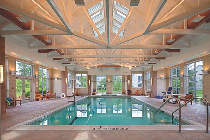 Crestwood Manor photo 3