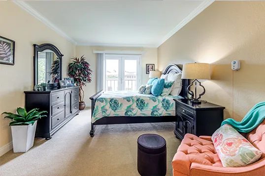 Emerald Court photo 5