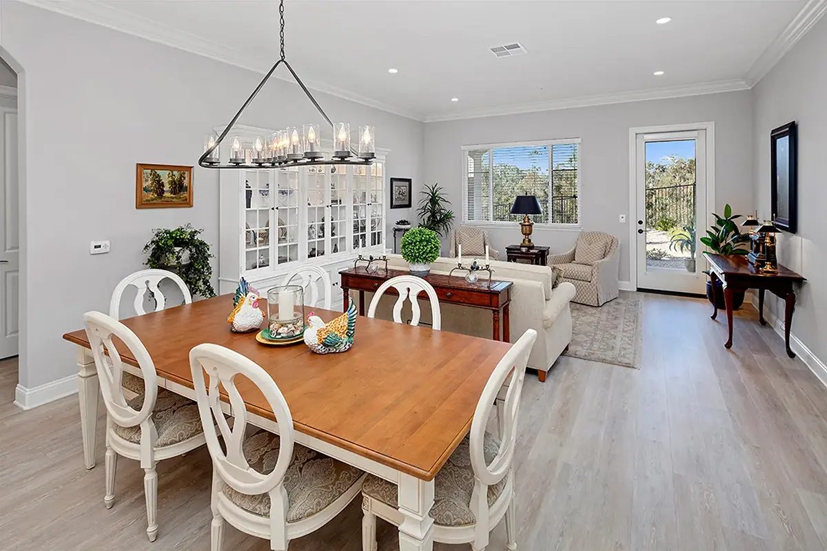 Glen at Scripps Ranch, the photo 1