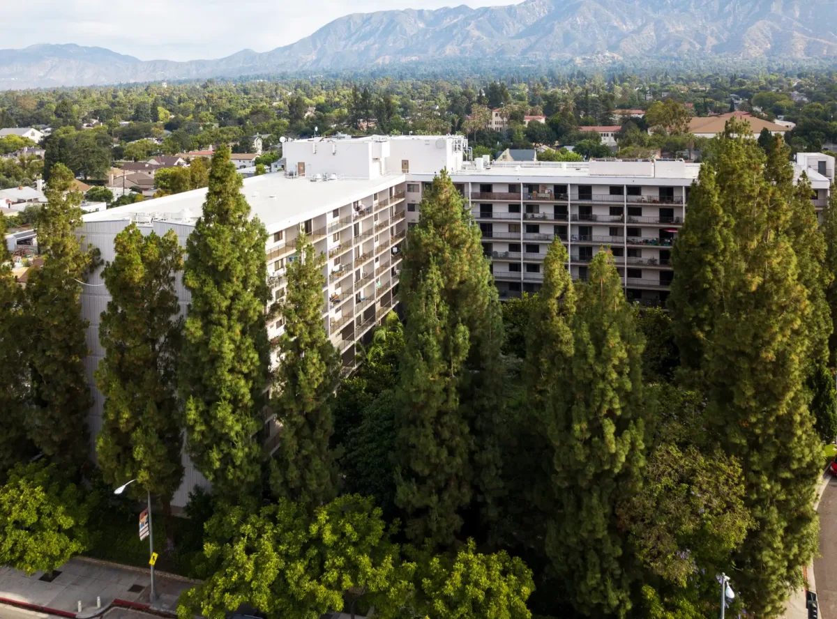 Pasadena Highlands photo 1