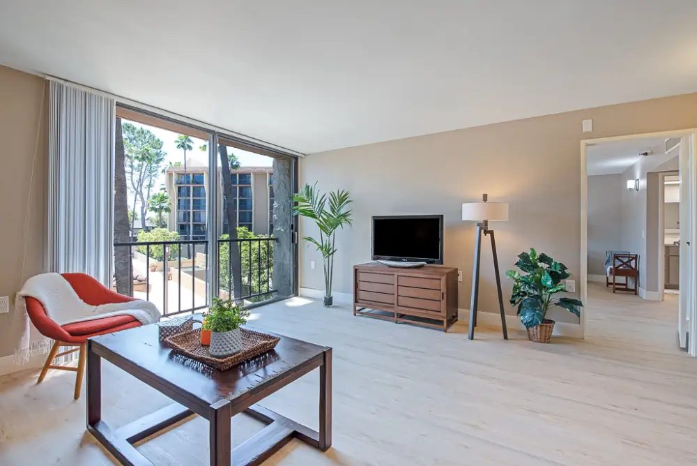 The Meridian at Laguna Hills photo 4