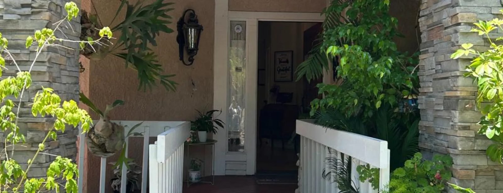 Brandon Manor photo 1