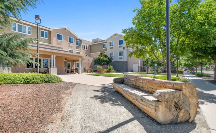 Carmel Village at Clovis photo 4