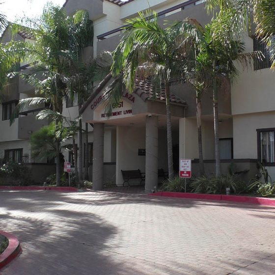 Courtyard Plaza photo 4