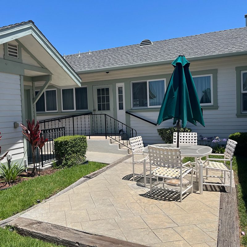 Crestview Manor photo 2