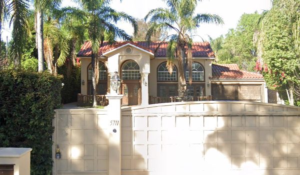 Elegant Senior Living Tarzana photo 1