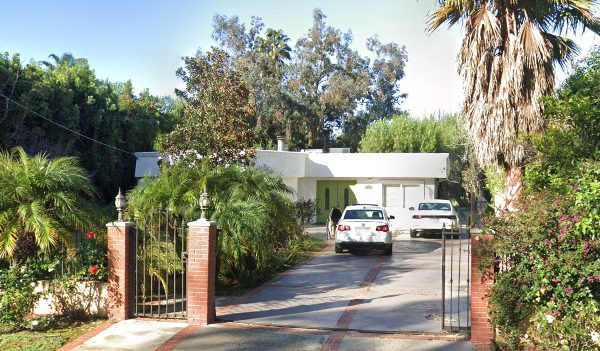 Elegant Senior Living Tarzana photo 10