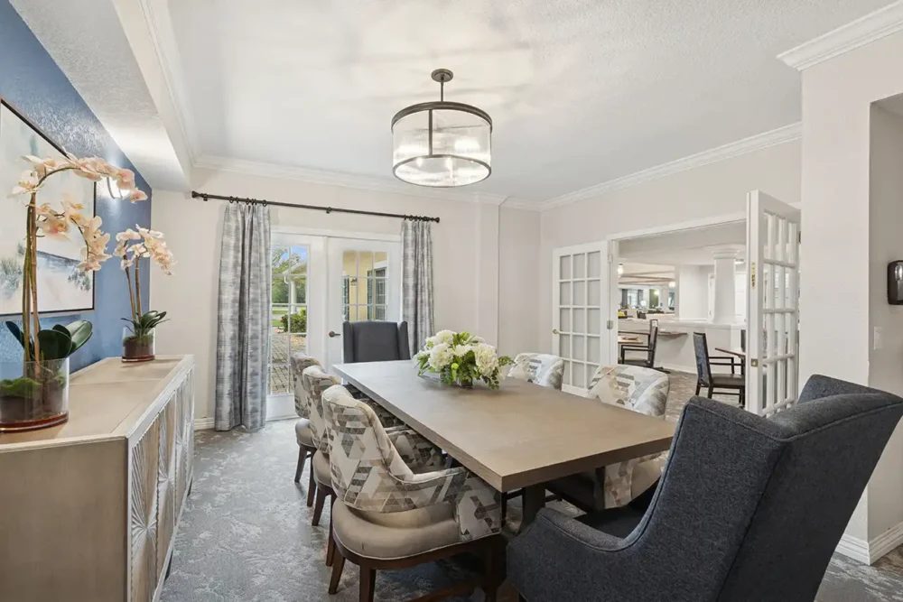 Lexington Manor photo 10