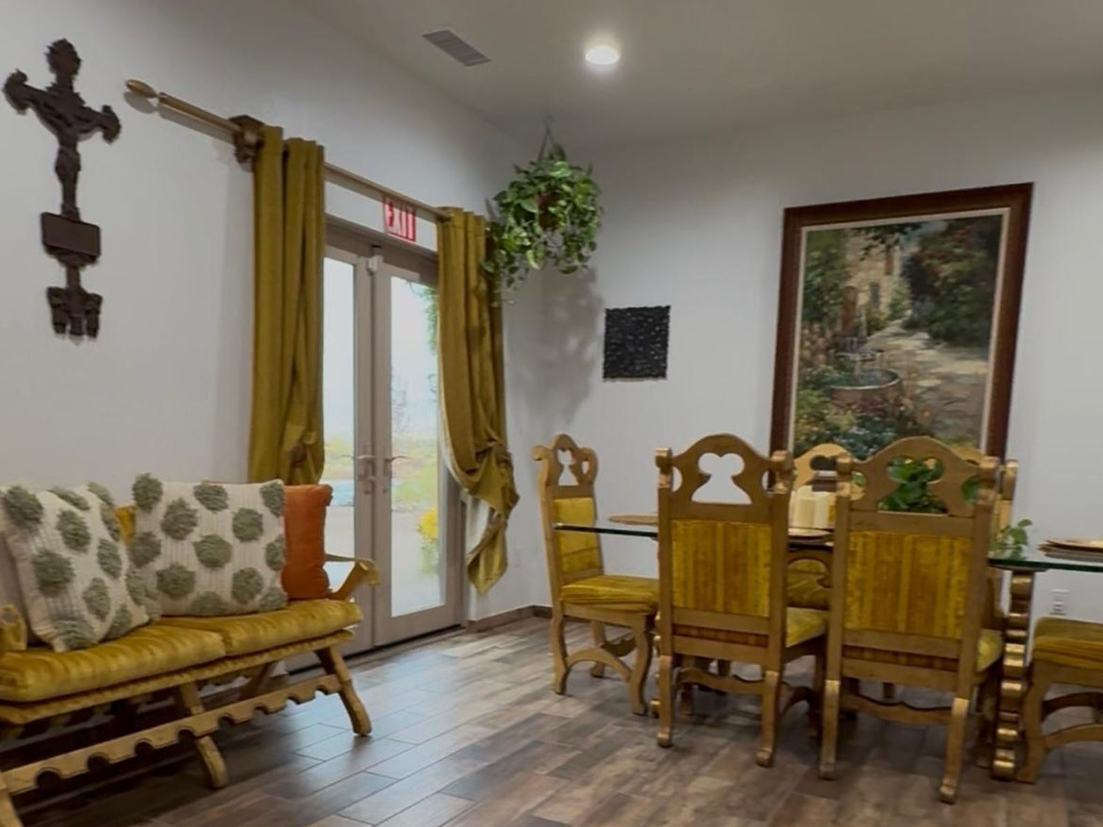 Hacienda Encanto Living photo 1