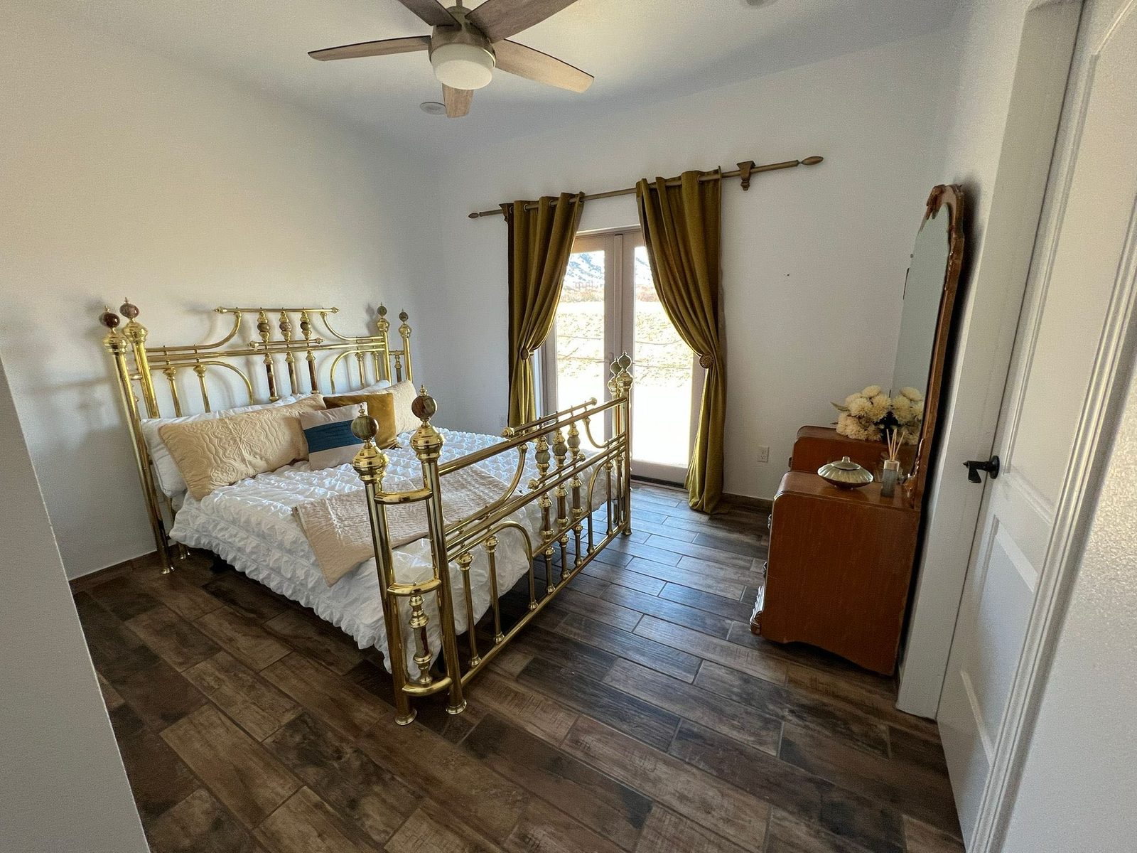 Hacienda Encanto Living photo 2