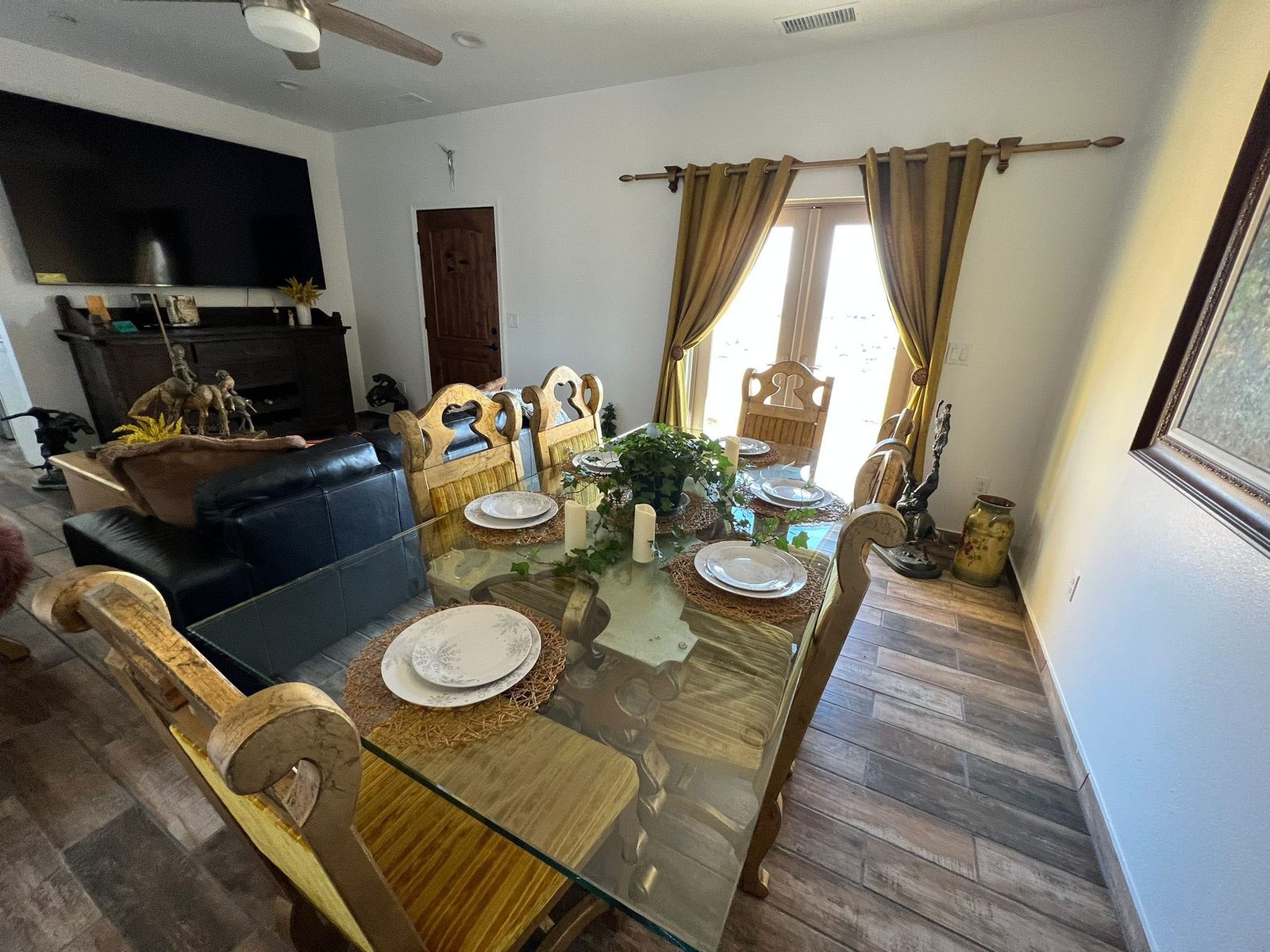Hacienda Encanto Living photo 4