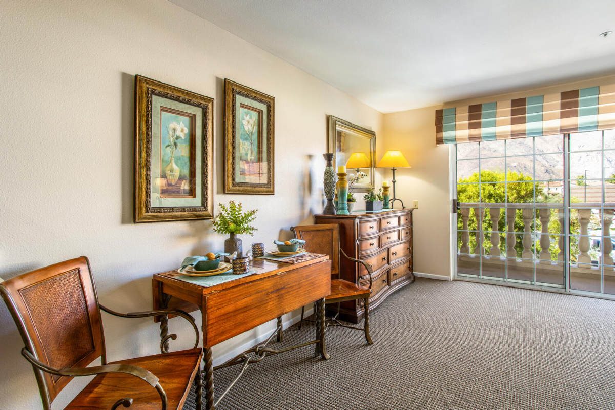 Hallmark-Palm Springs photo 1