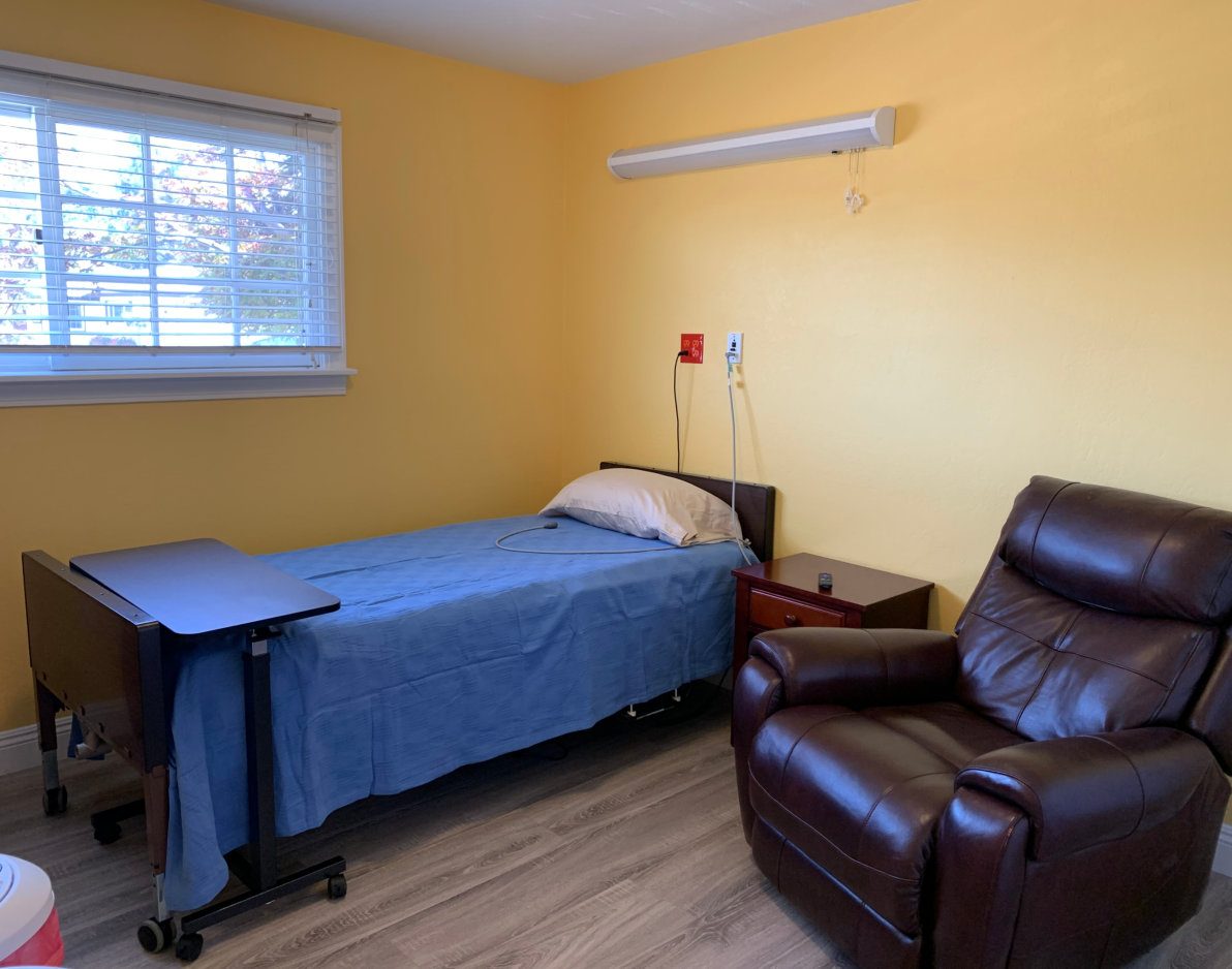 Hollister Care Home photo 8