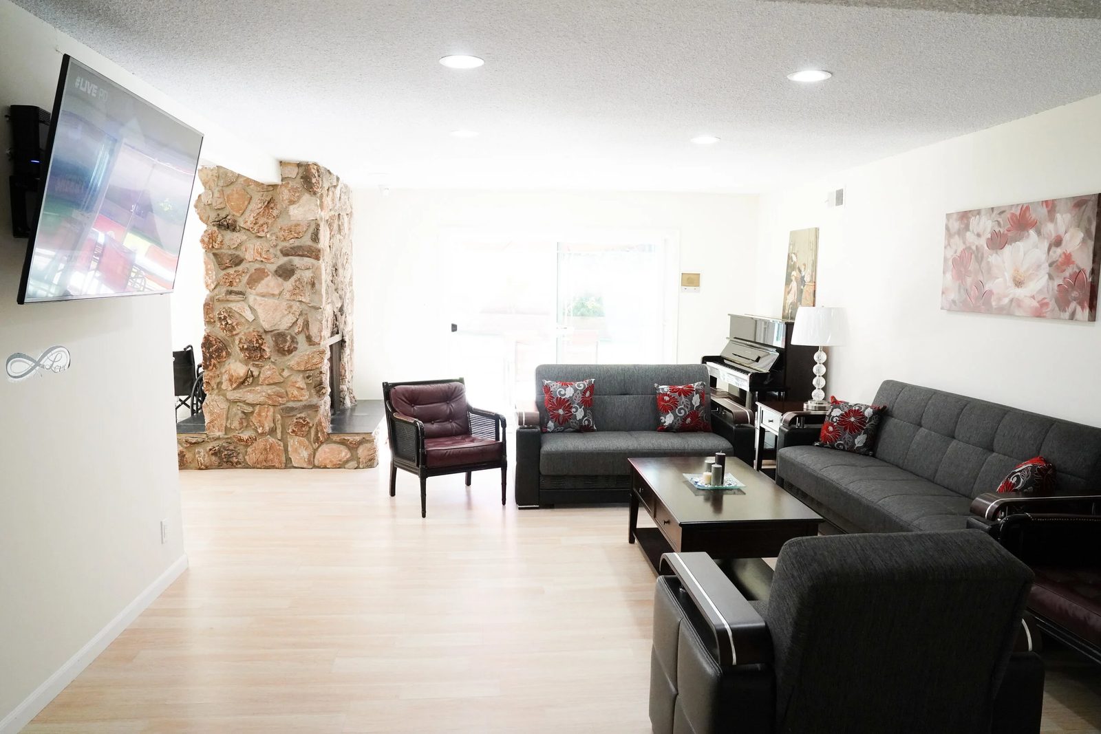 Hollywood Healthy Living photo 3