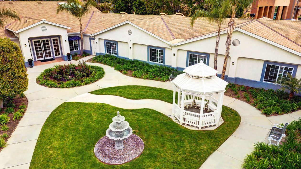 Ivy Terrace at Garden Grove photo 4