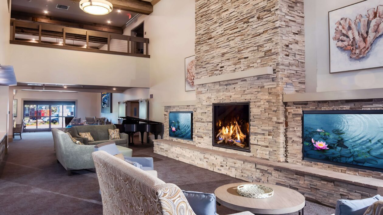 The Lodge at Glen Cove photo 5