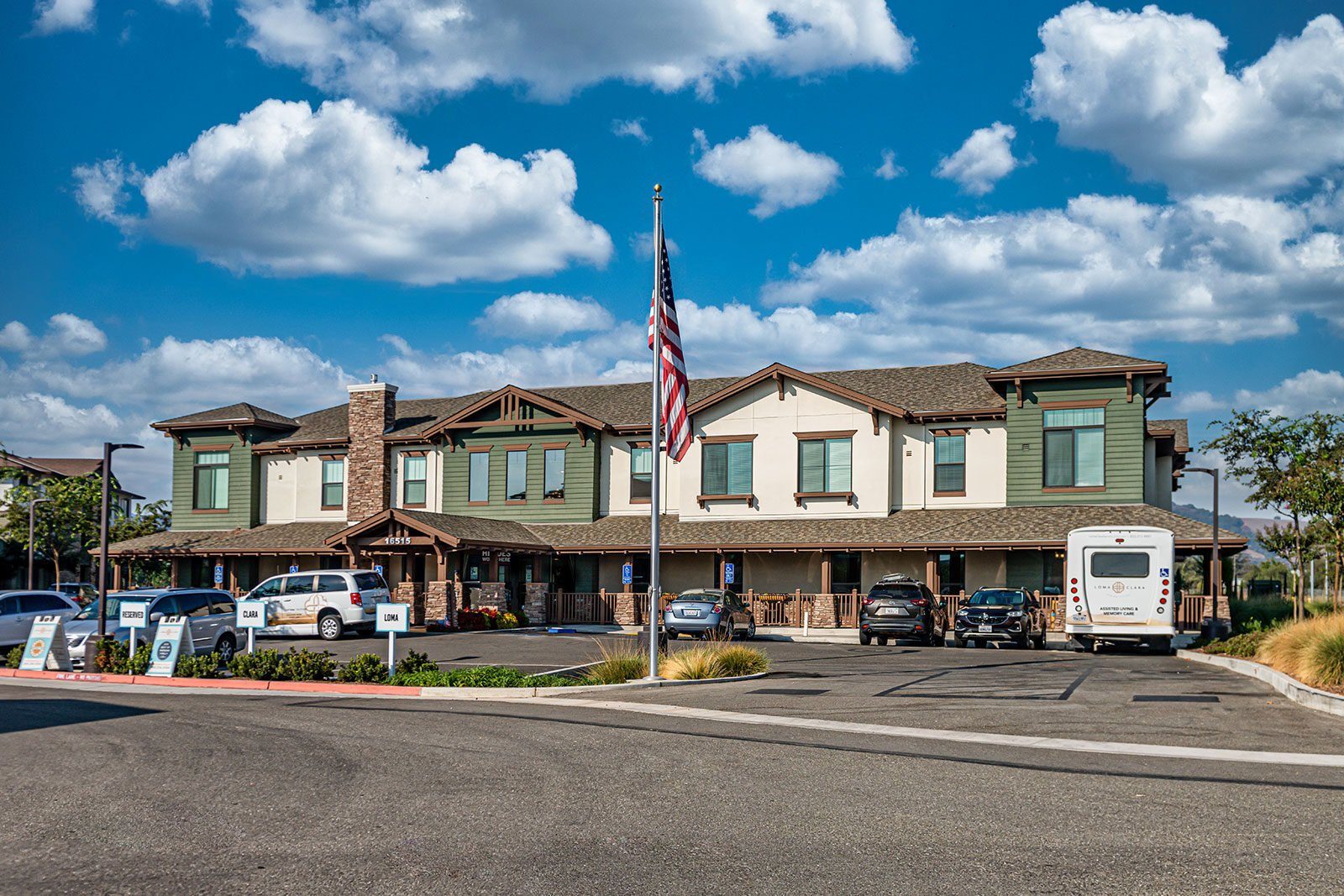 Loma Clara Senior Living photo 6
