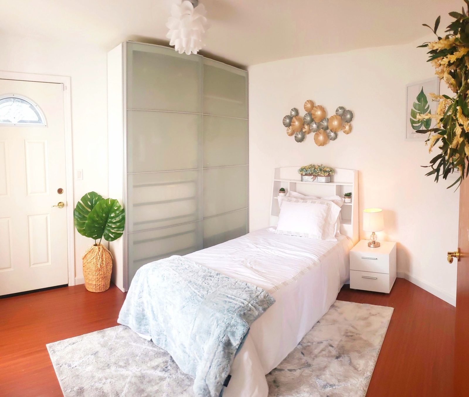 Montclair Villa photo 3