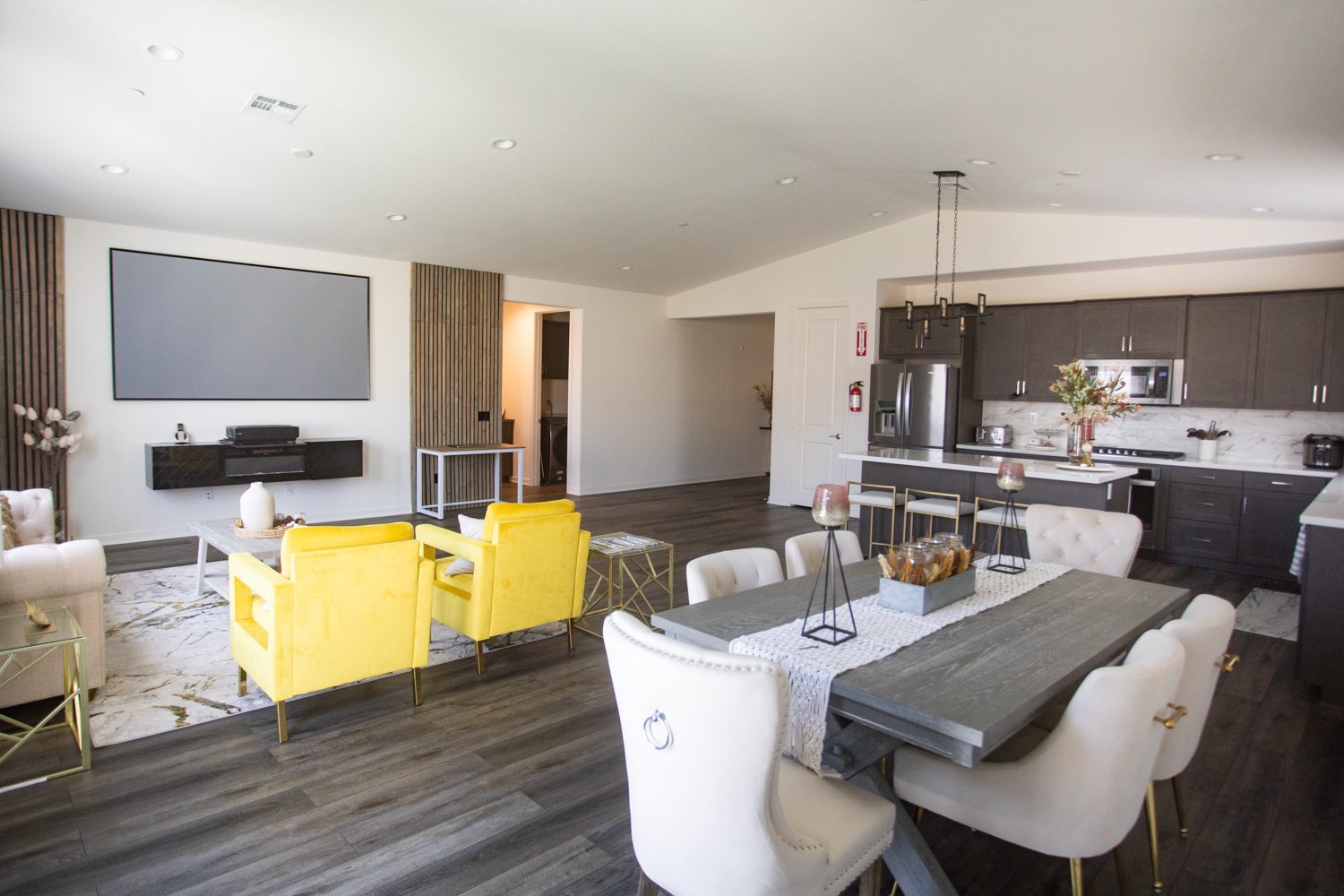 Moreno Beach House of Care photo 3