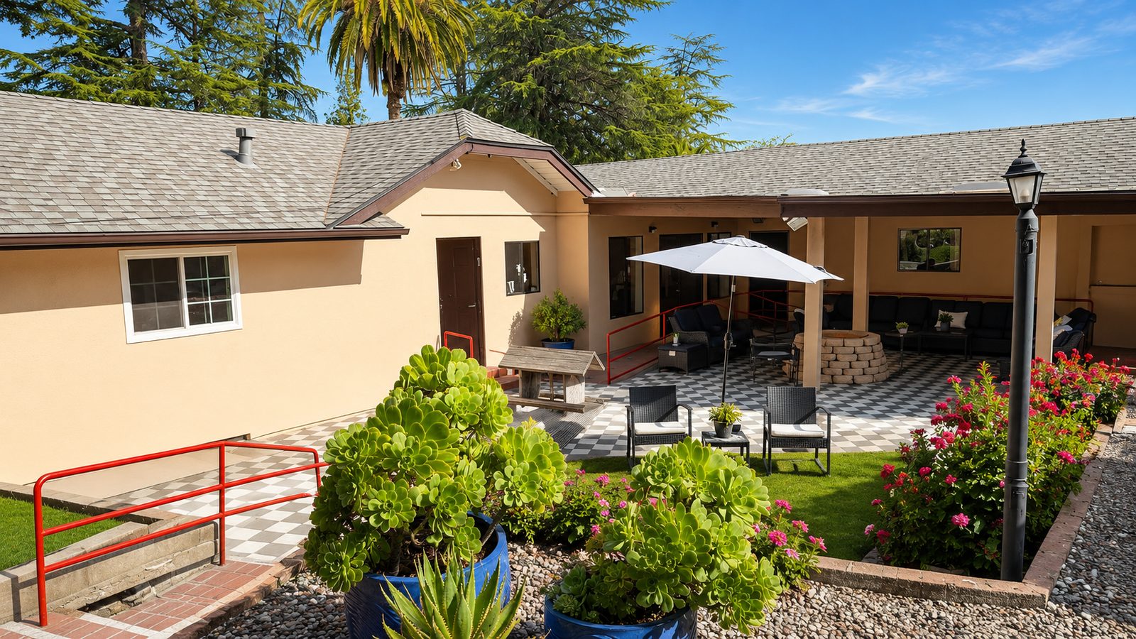 North Lake Villas photo 1