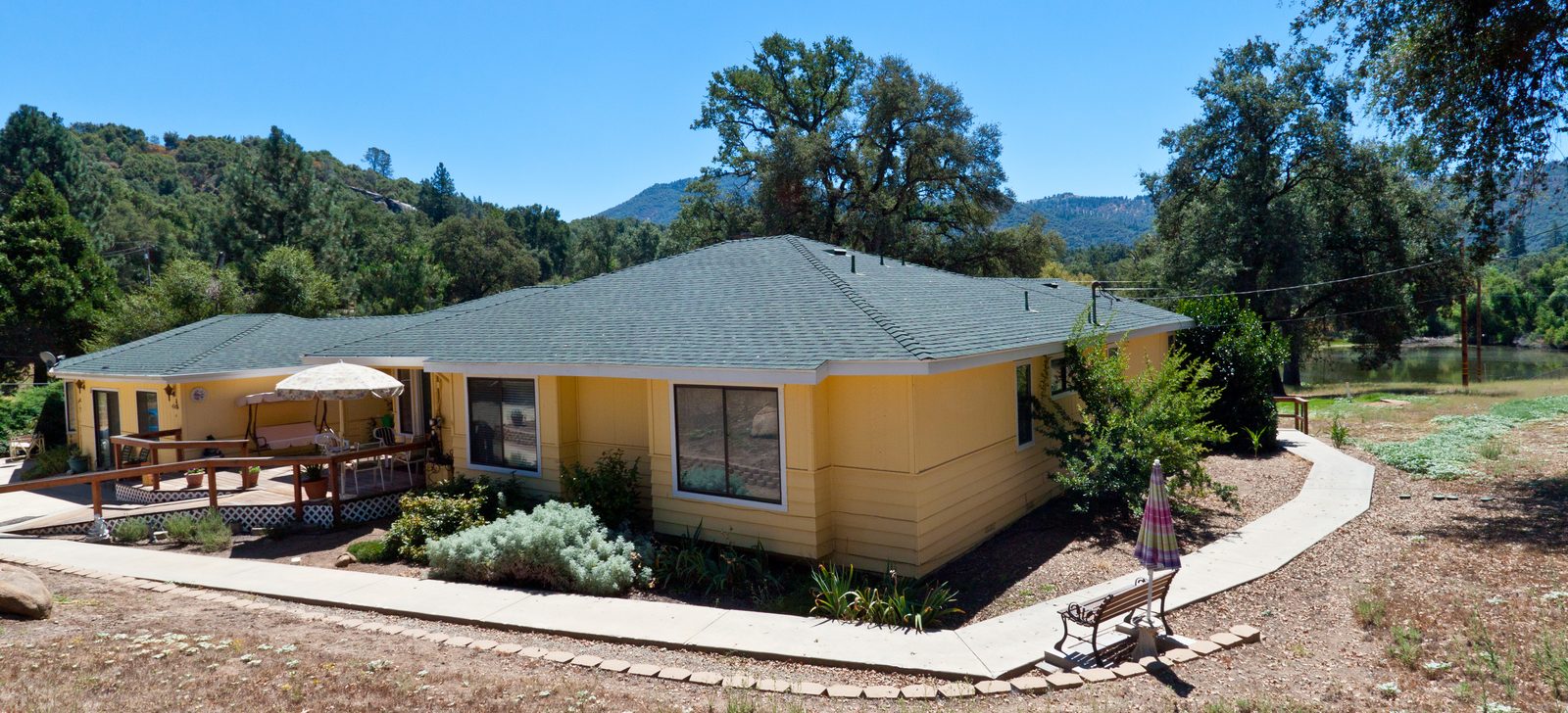Oakhurst Board and Care photo 1