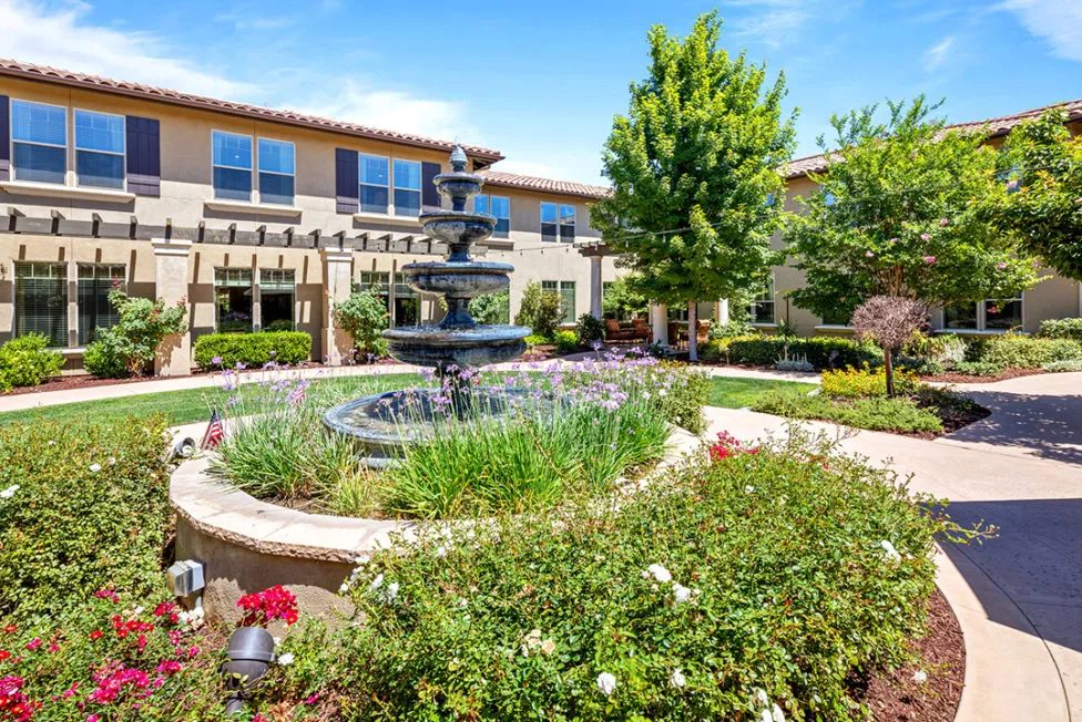 Oakmont of North Fresno photo 2