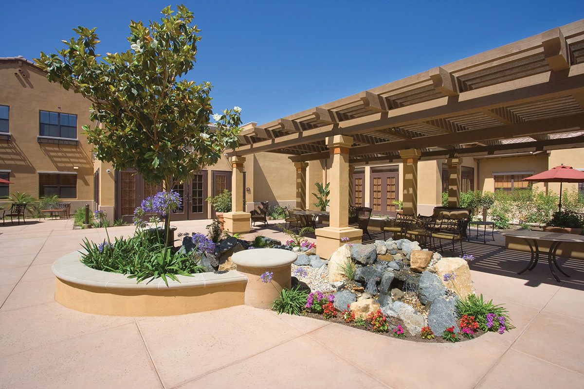Oakview photo 3