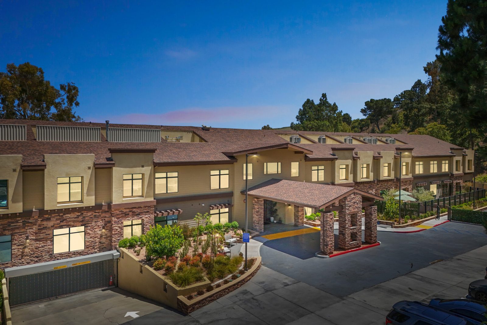 Peninsula Pointe by Cogir photo 1