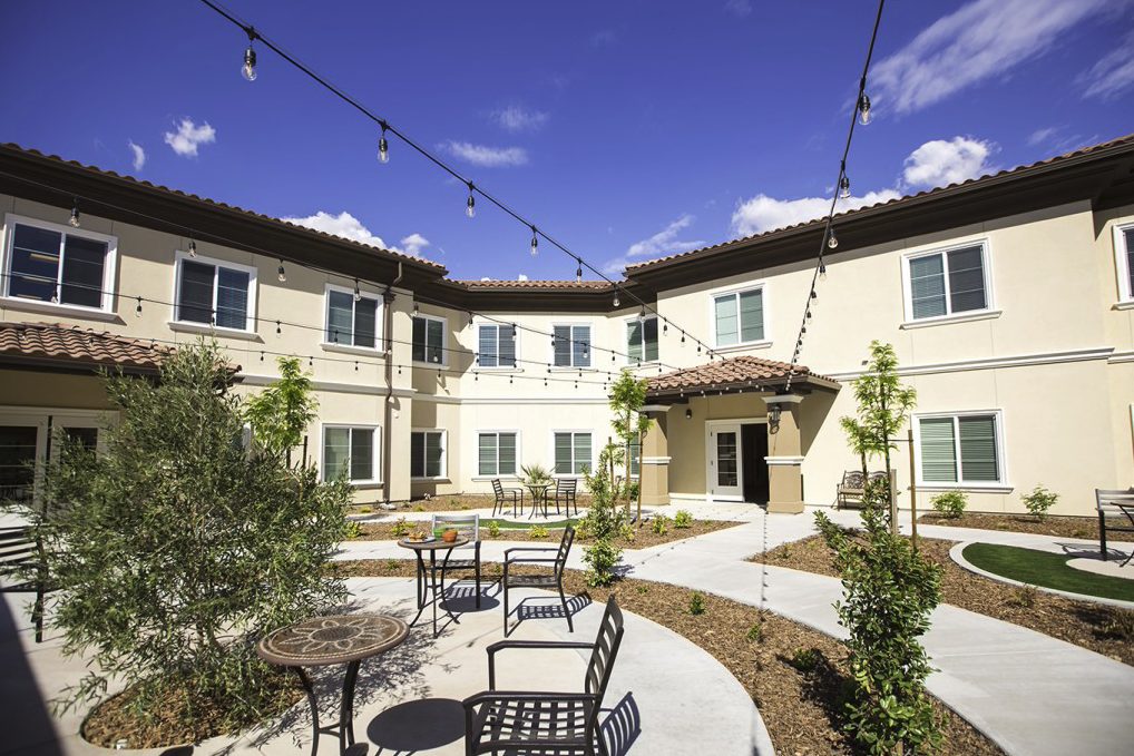 The Pointe at Summit Hills photo 1