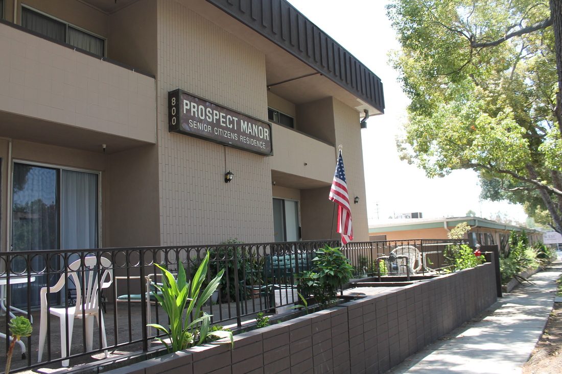 Prospect Manor photo 3