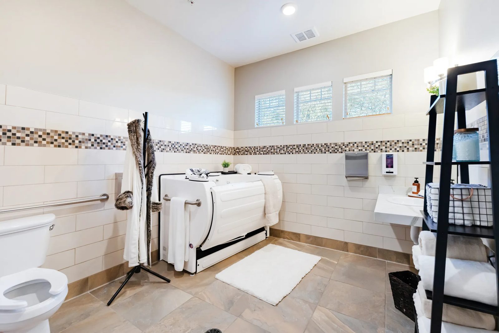 The Reserve at Fountaingrove Memory Care photo 6