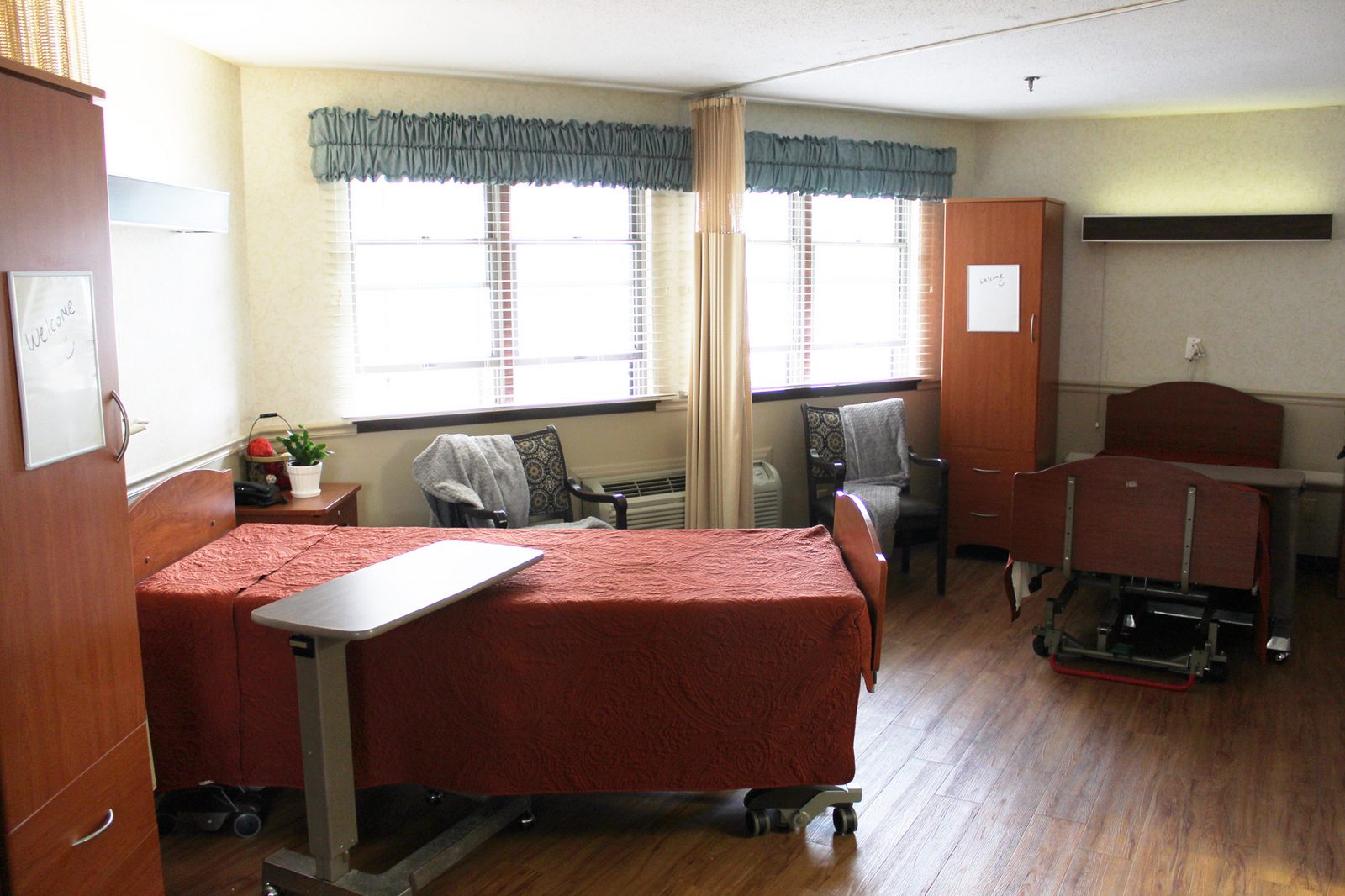 Miller's Merry Manor - Portage photo 4