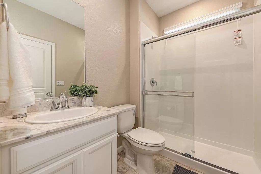 Roseville Residential photo 2