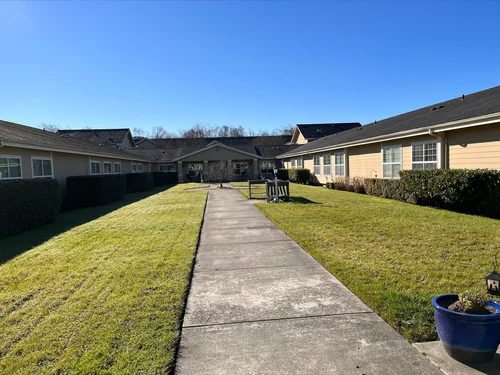 Sequoia Springs Senior Living Community photo 2