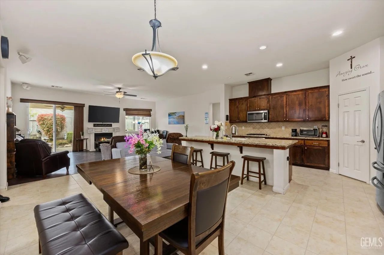 Shanti Homes 1 photo 3