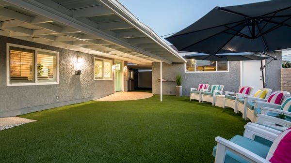 Silver Lining Manor photo 5