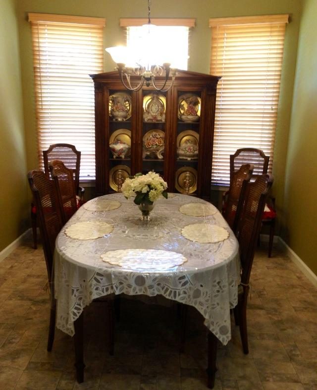 Stetson Court Living photo 1