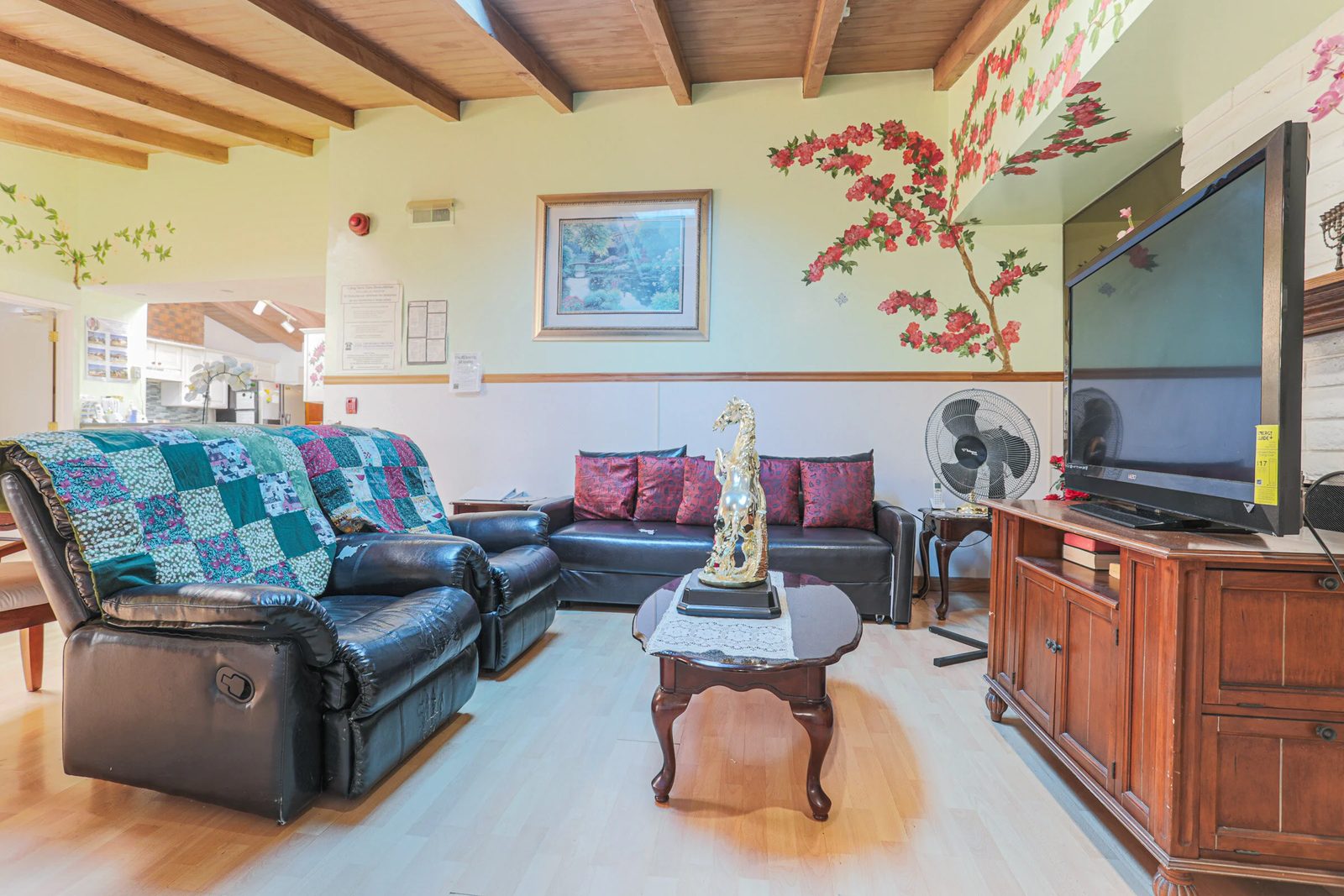 Summerwind Manor photo 5