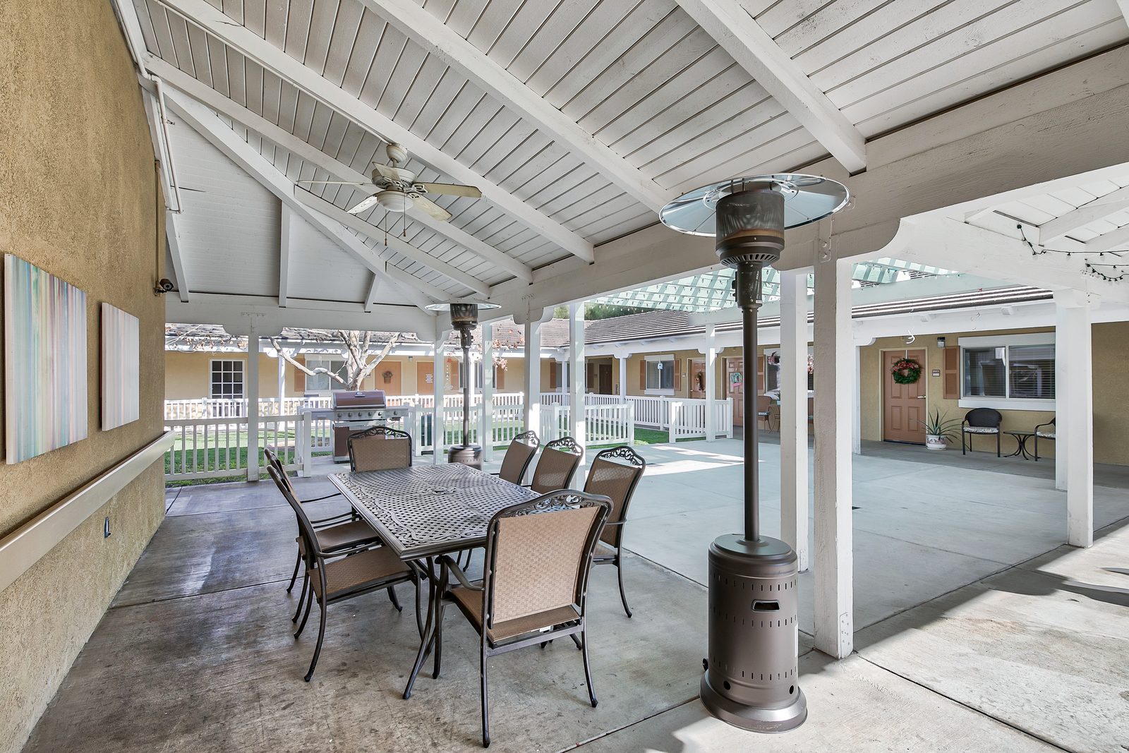 Sunlit Gardens Assisted Living photo 1