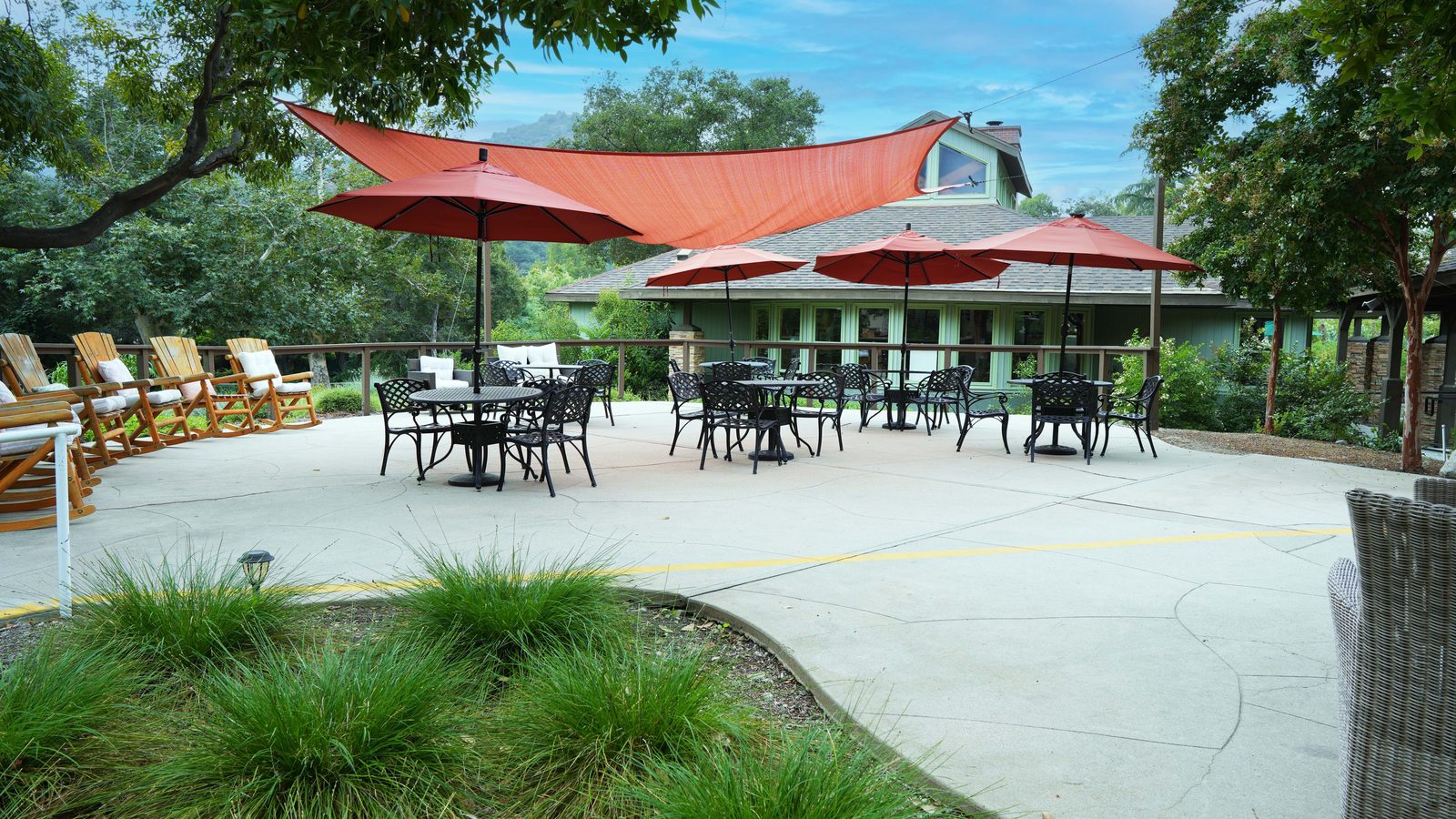 Twelve Oaks photo 3