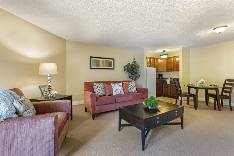 Vista Corona Senior Living photo 4