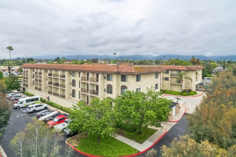 Vista Corona Senior Living photo 5