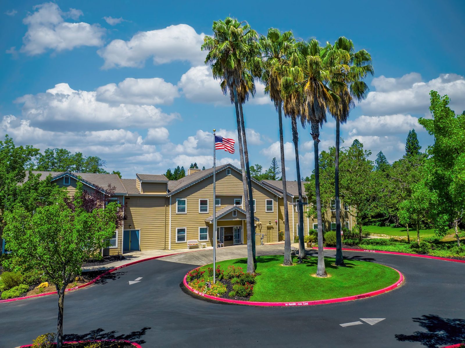 Vista Roseville Senior Living photo 1