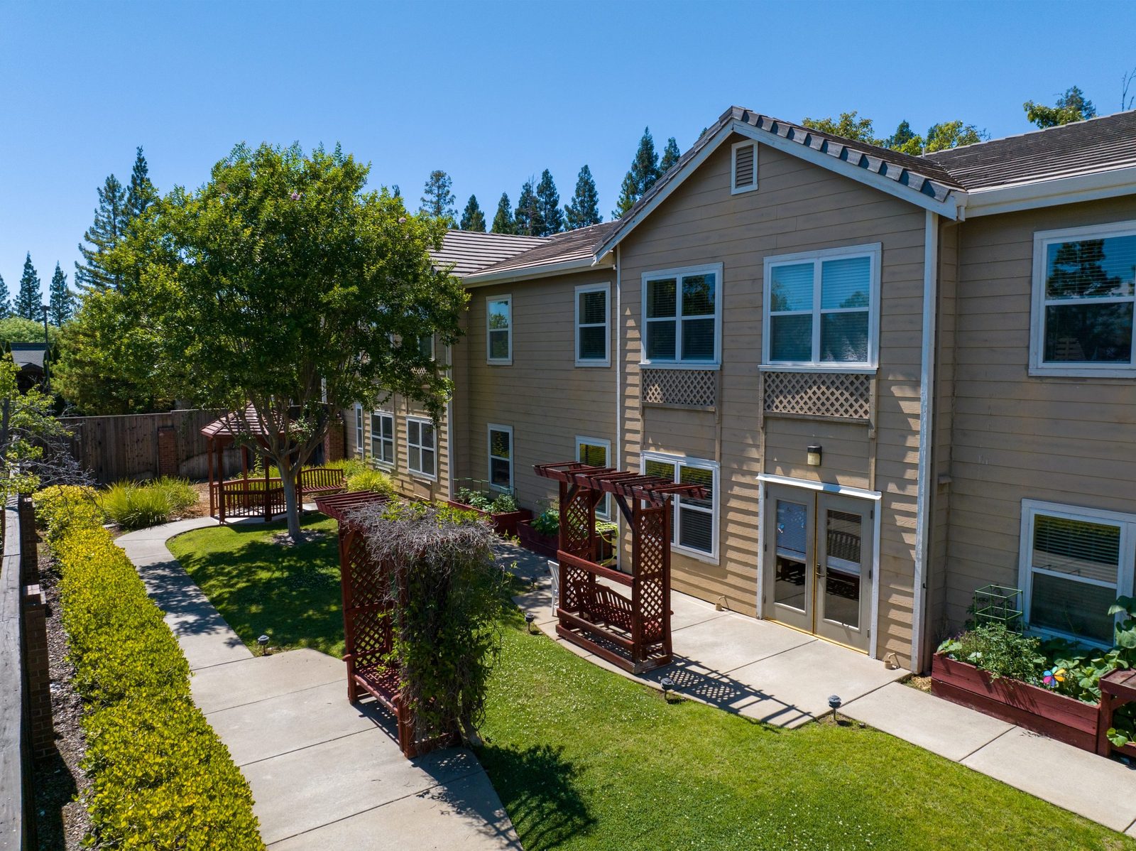 Vista Roseville Senior Living photo 2