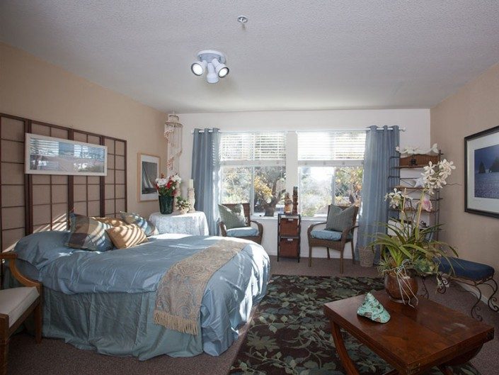 Waters Edge Lodge photo 1