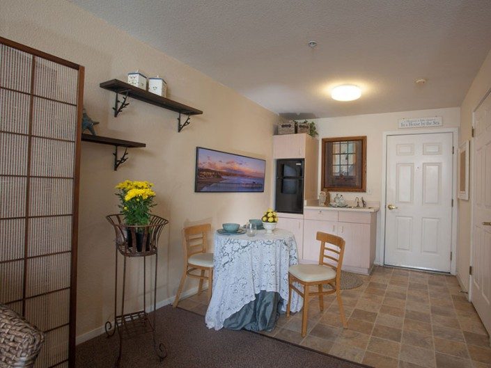 Waters Edge Lodge photo 3