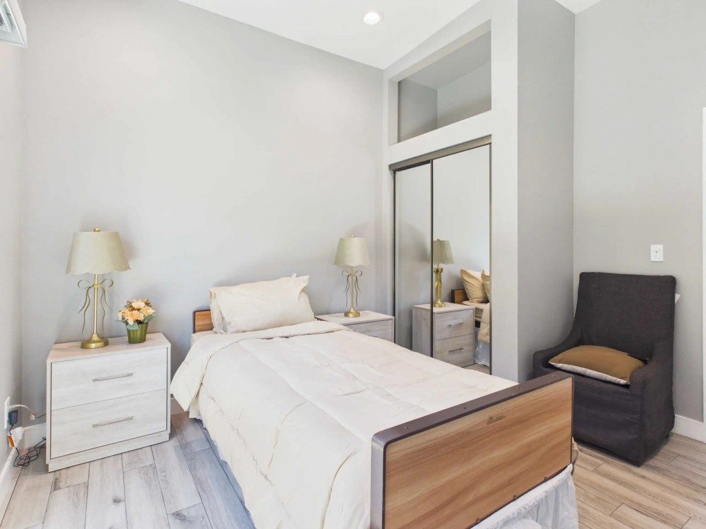 Woodbury Guest Home photo 2