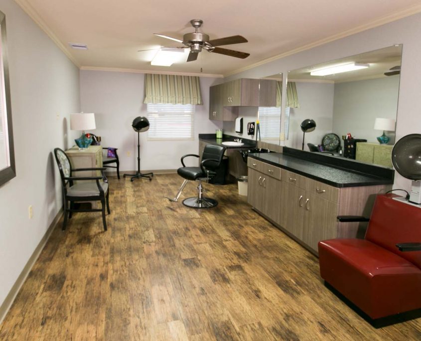 Legend Oaks Healthcare and Rehabilitation of Garland photo 5